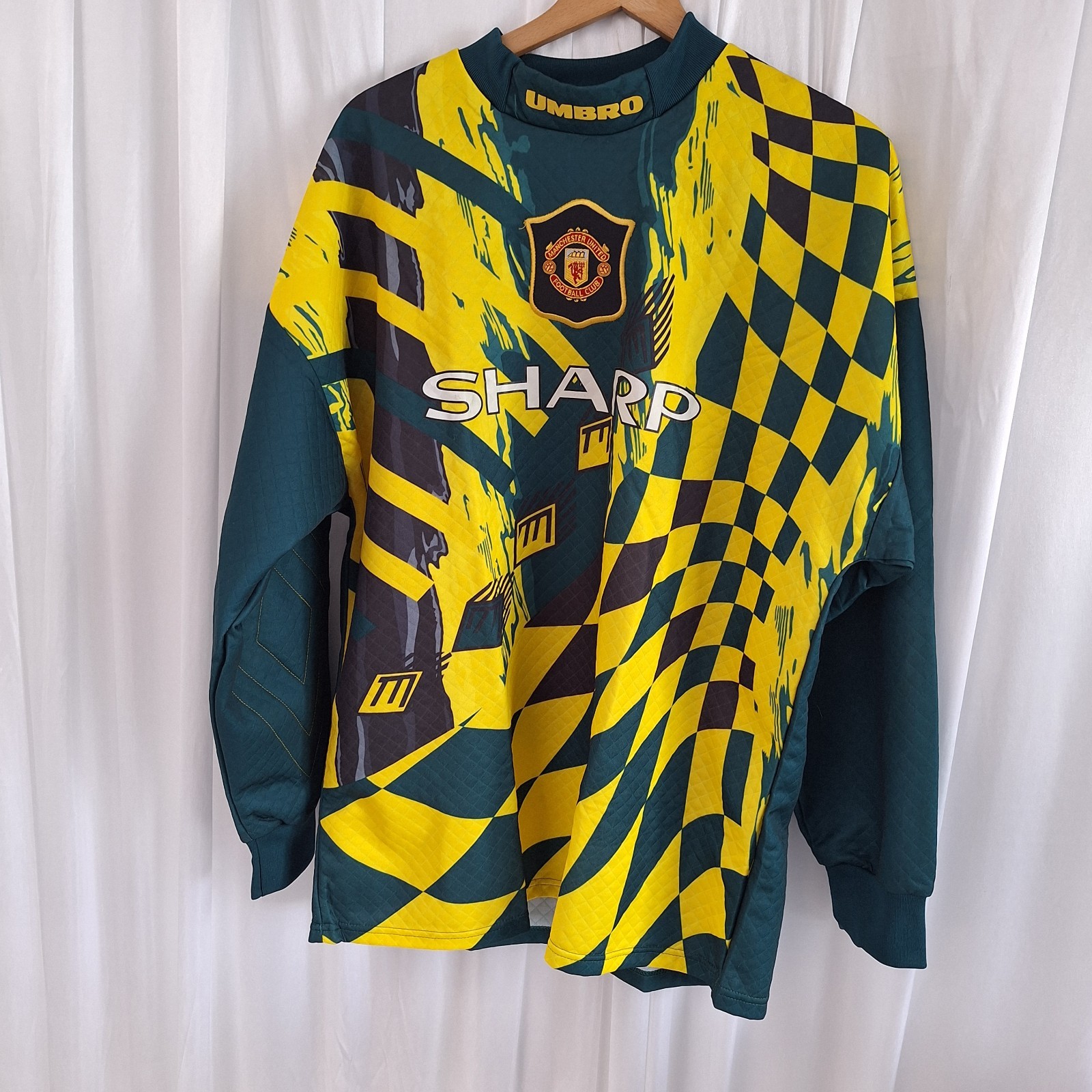 Umbro Manchester United 1995-1997 Goalkeeper Shirt - Schmeichel-Large-VG Con for sale on Ebay