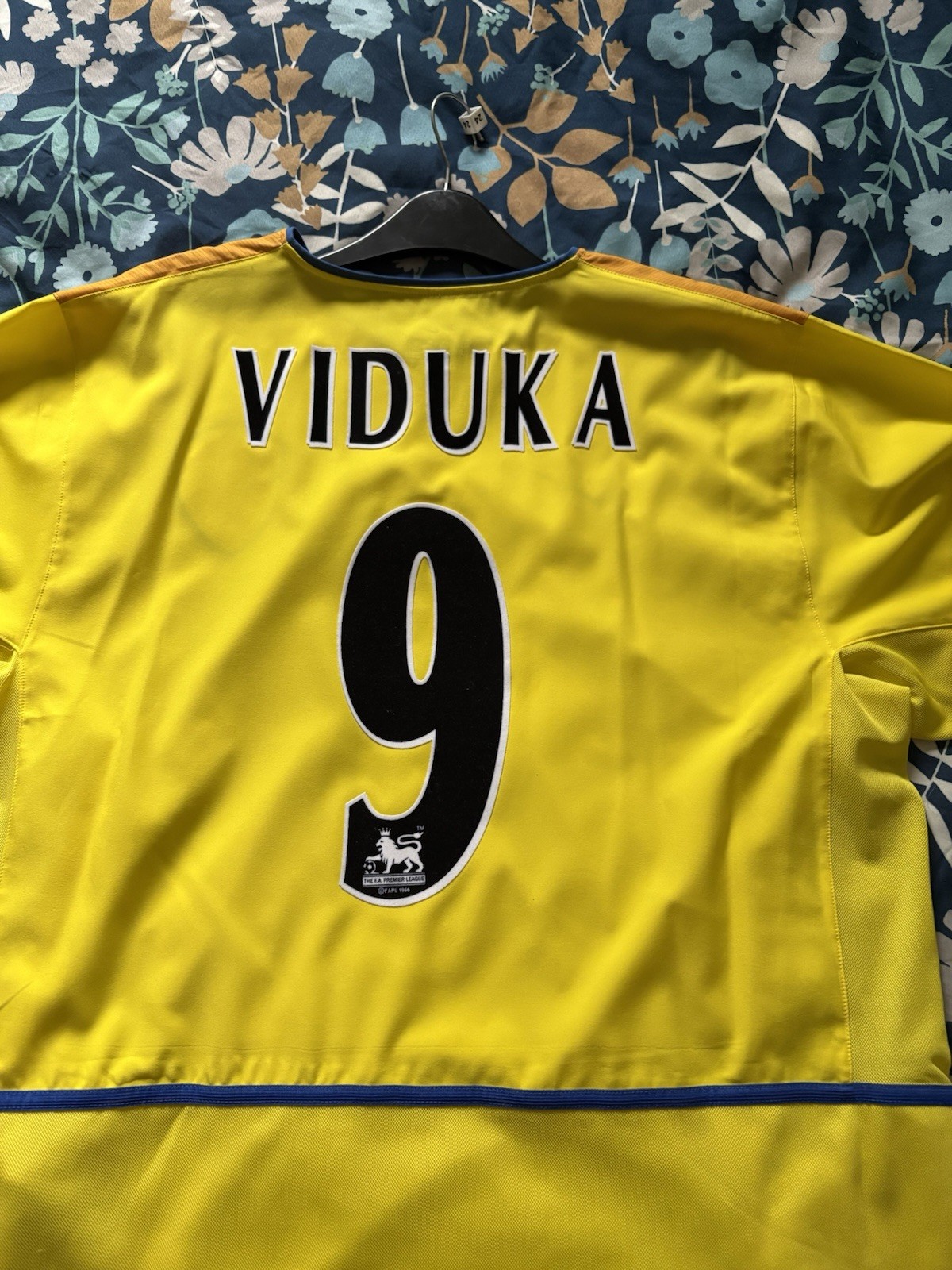 Original Leeds United 2002-2003 Away #Viduka Shirt XL for sale on Ebay