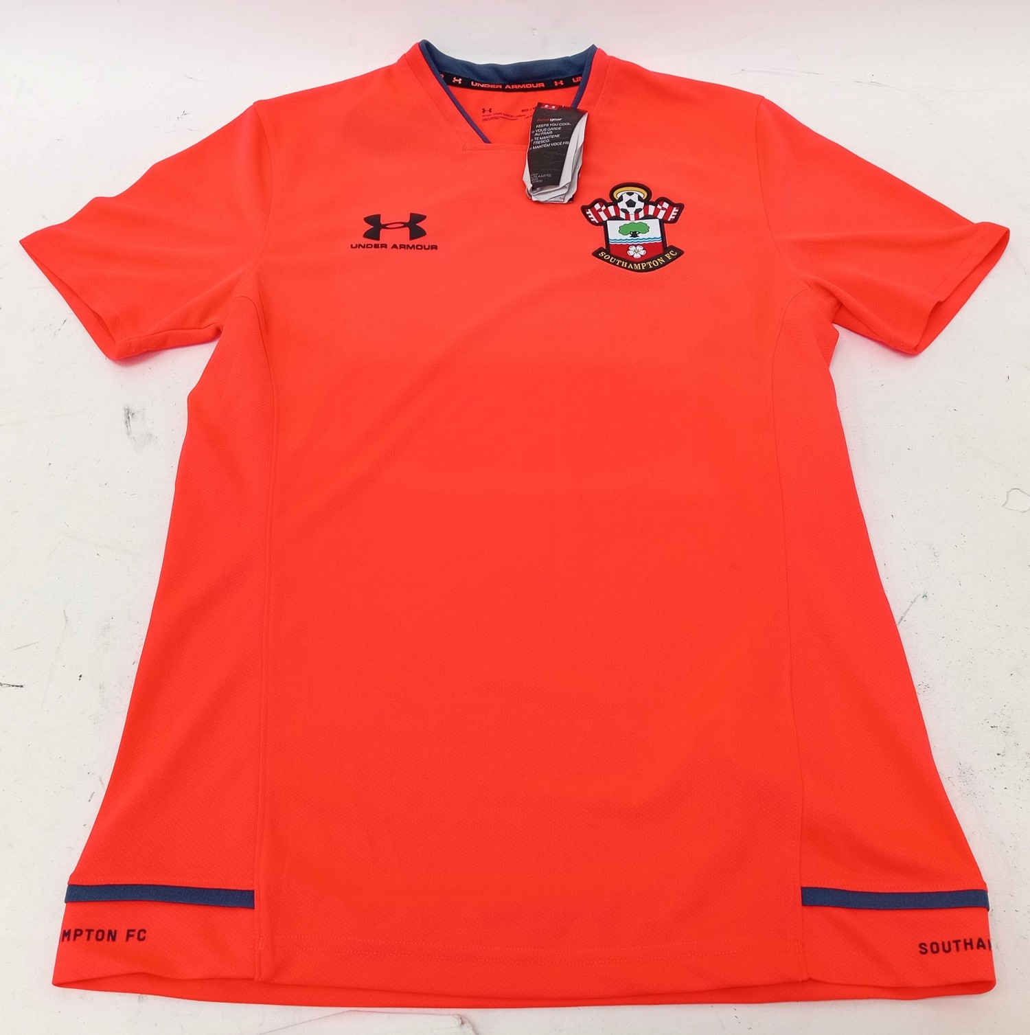 SOUTHAMPTON FC 2018/19 Under Armour Short Sleeve Training Football Shirt, Size M for sale on Ebay
