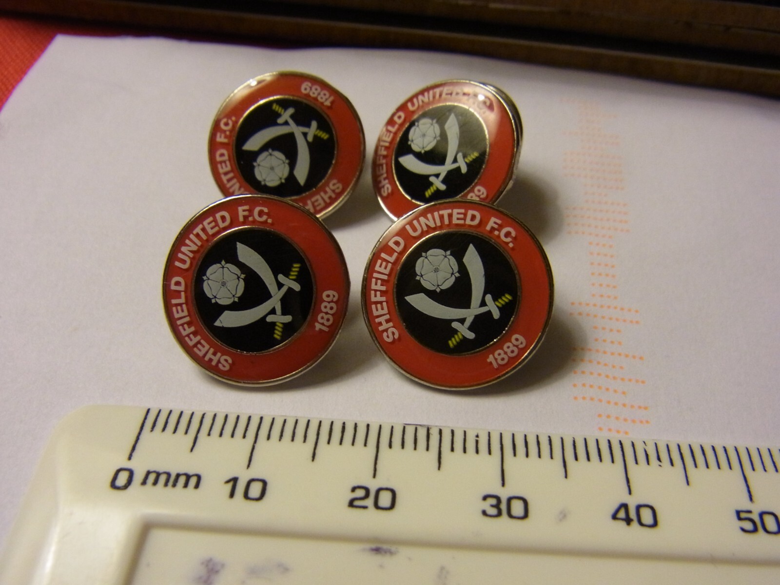 4 SHEFFIELD UNITED METAL PIN BADGES for sale on Ebay