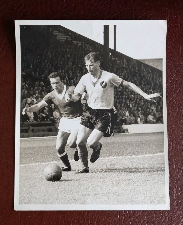 CHARLTON ATHLETIC  v NORWICH CITY - DIVISION TWO - 1961 - ORIGINAL PRESS PHOTO for sale on Ebay