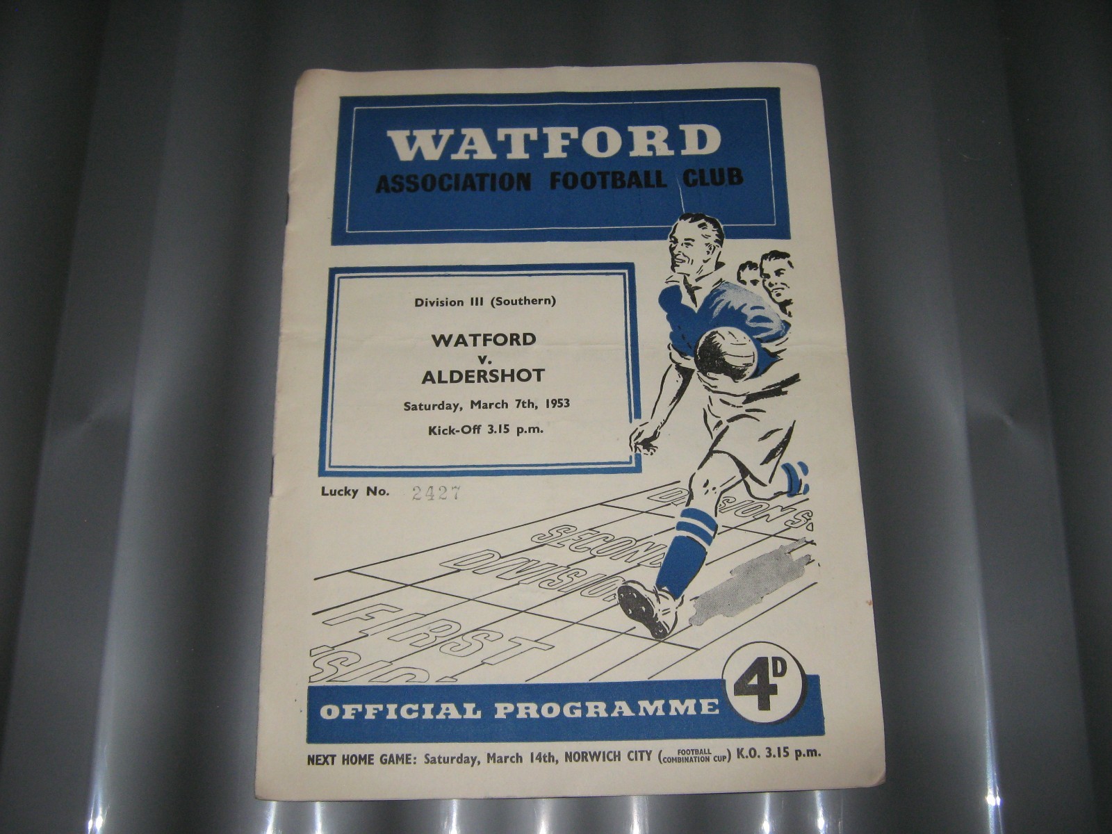**VINTAGE**   WATFORD v Aldershot 1952/1953 - Football Programme  (Div 3 South) for sale on Ebay