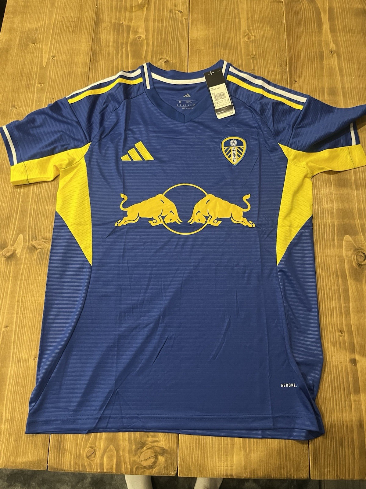 Leeds United Shirt 25/26 for sale on Ebay