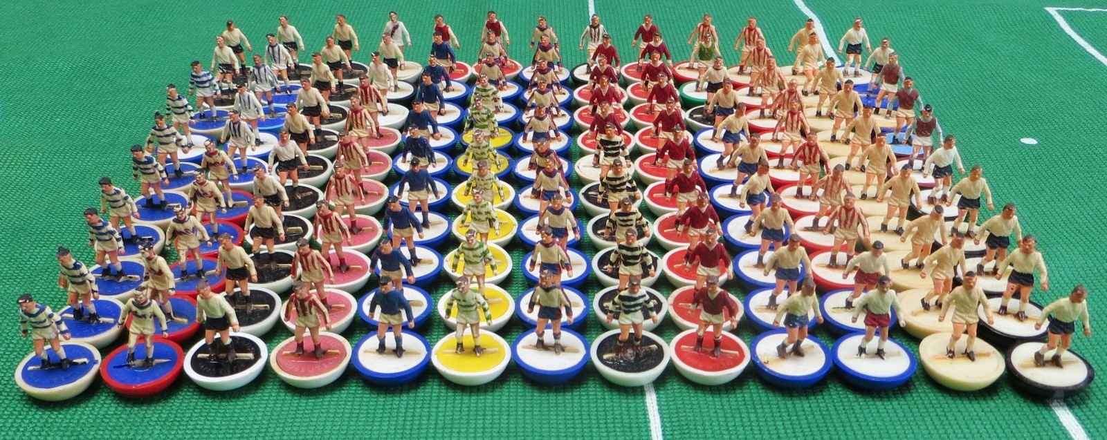 SUBBUTEO JOB LOT OF 130 ORIGINAL HW SPARE FIGURES, ALL HAVE YELLOWED WITH AGE. for sale on Ebay