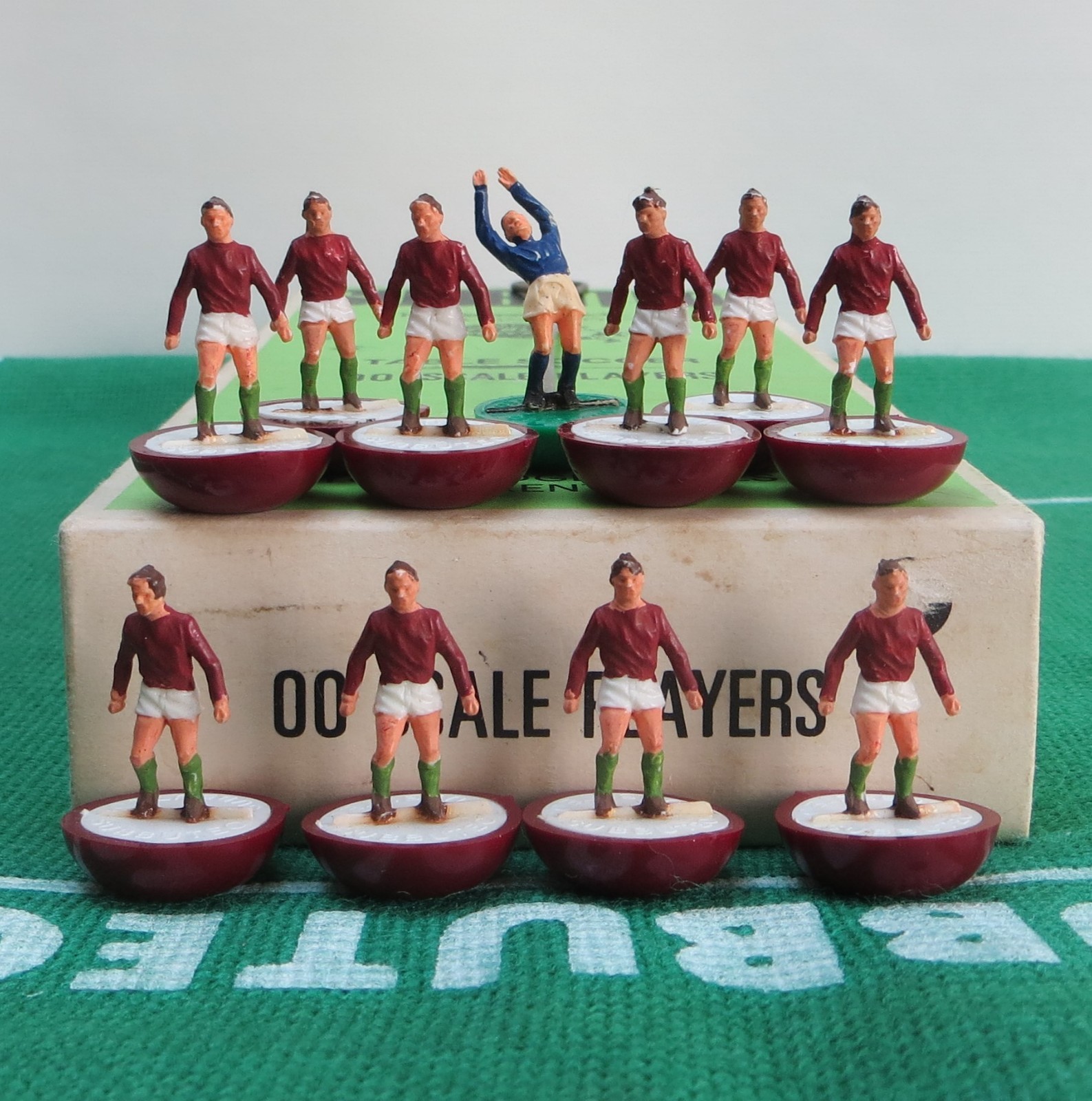SUBBUTEO HW TEAM WC'66 HUNGARY TEAM, IN ORIGINAL BOX. for sale on Ebay