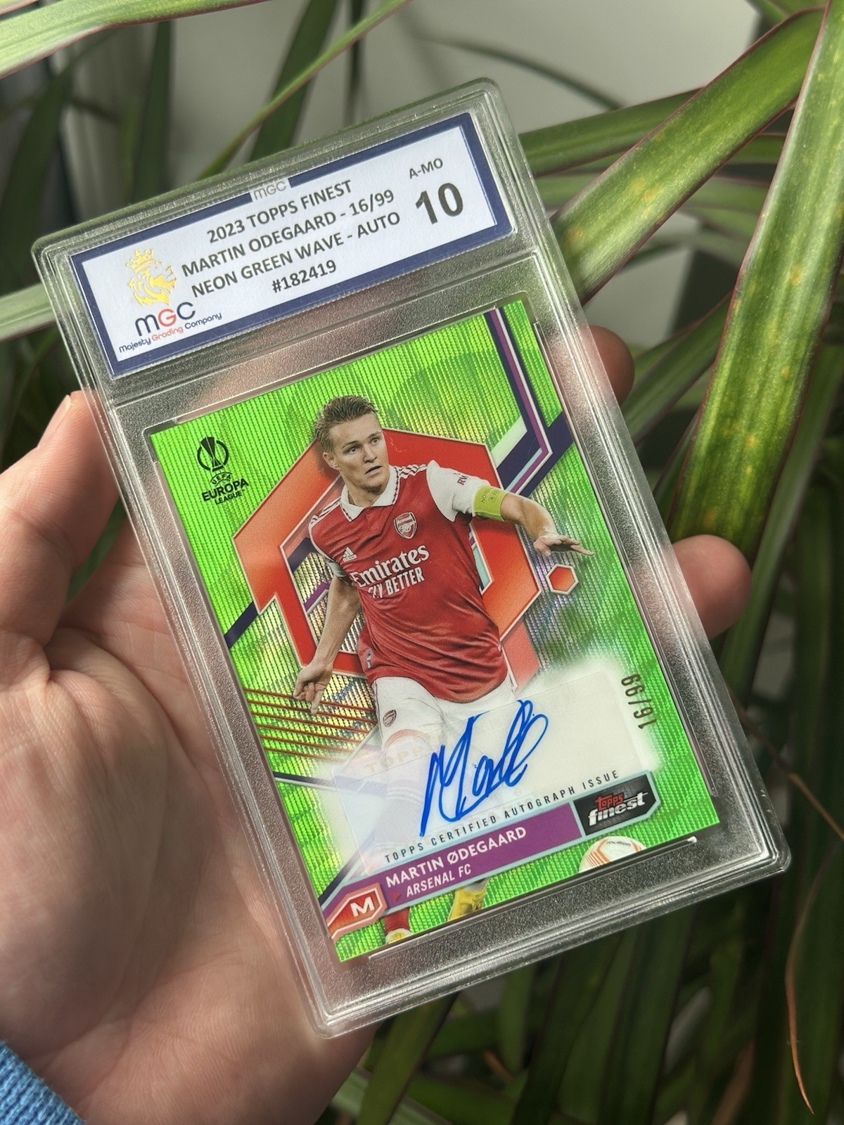 2022 Topps Finest UEFA Martin Odegaard Auto Neon Green Wave /99 Arsenal MGC 10 for sale on Ebay