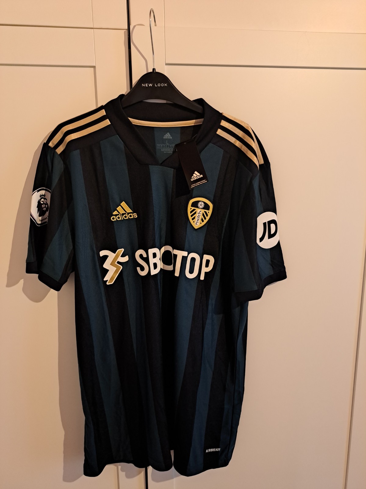 Leeds United 20/21 Away Shirt Large BNWT Genuine Premier League  for sale on Ebay