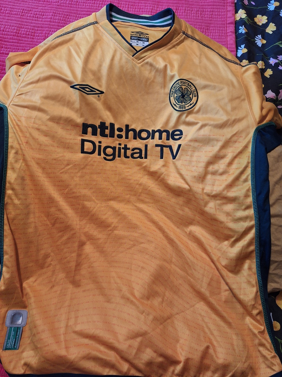 Celtic FC - Away Top - 2000 to 2001 - Umbro - Large - Celtic Football Club for sale on Ebay