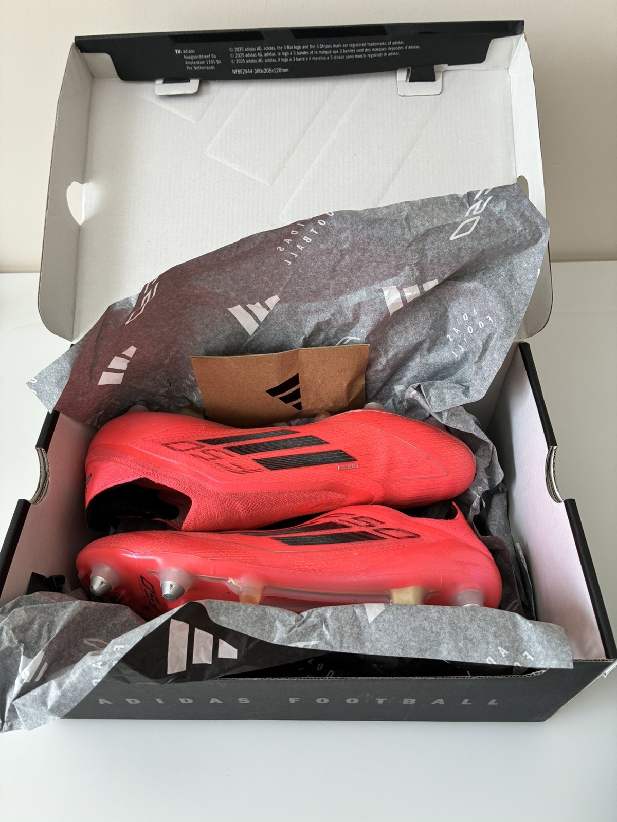 Adidas F50 Elite Laceless SG Football Boots. Size 6 UK. New Inner Soles & Boxed for sale on Ebay