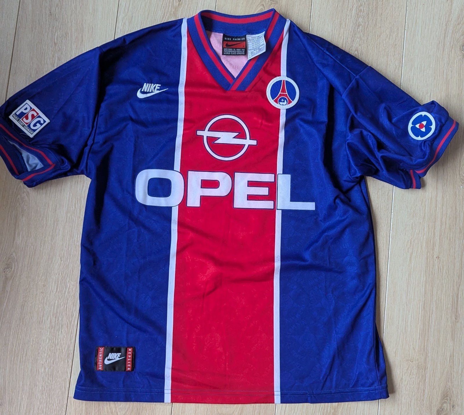 PSG Paris Saint Germain original 95/96 home shirt Large (42/44) for sale on Ebay