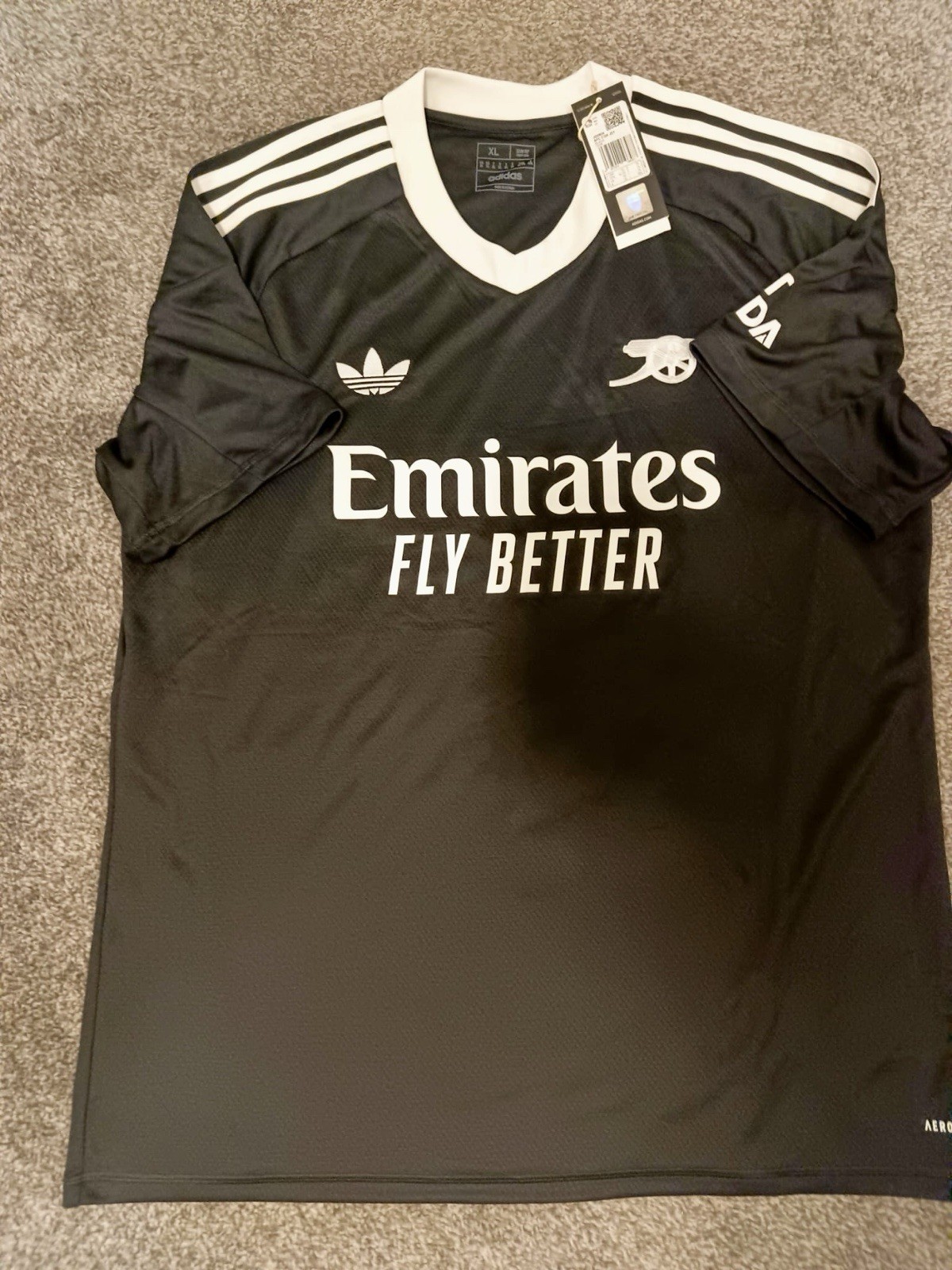 2024/2025 Arsenal goalkeeper Shirt for sale on Ebay