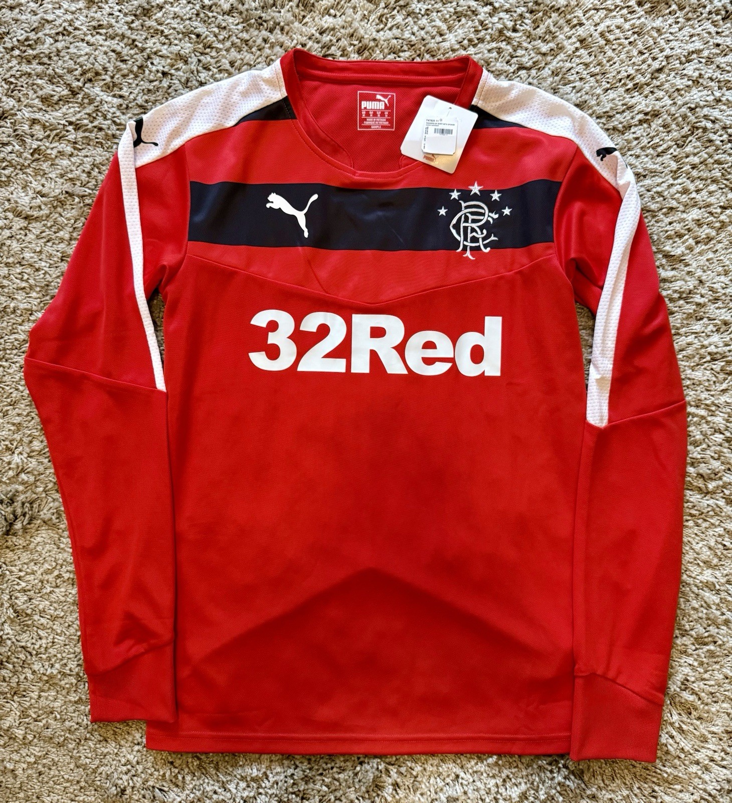 Rangers 15/16 Third Goalkeeper Shirt Size Medium BNWT - RARE for sale on Ebay