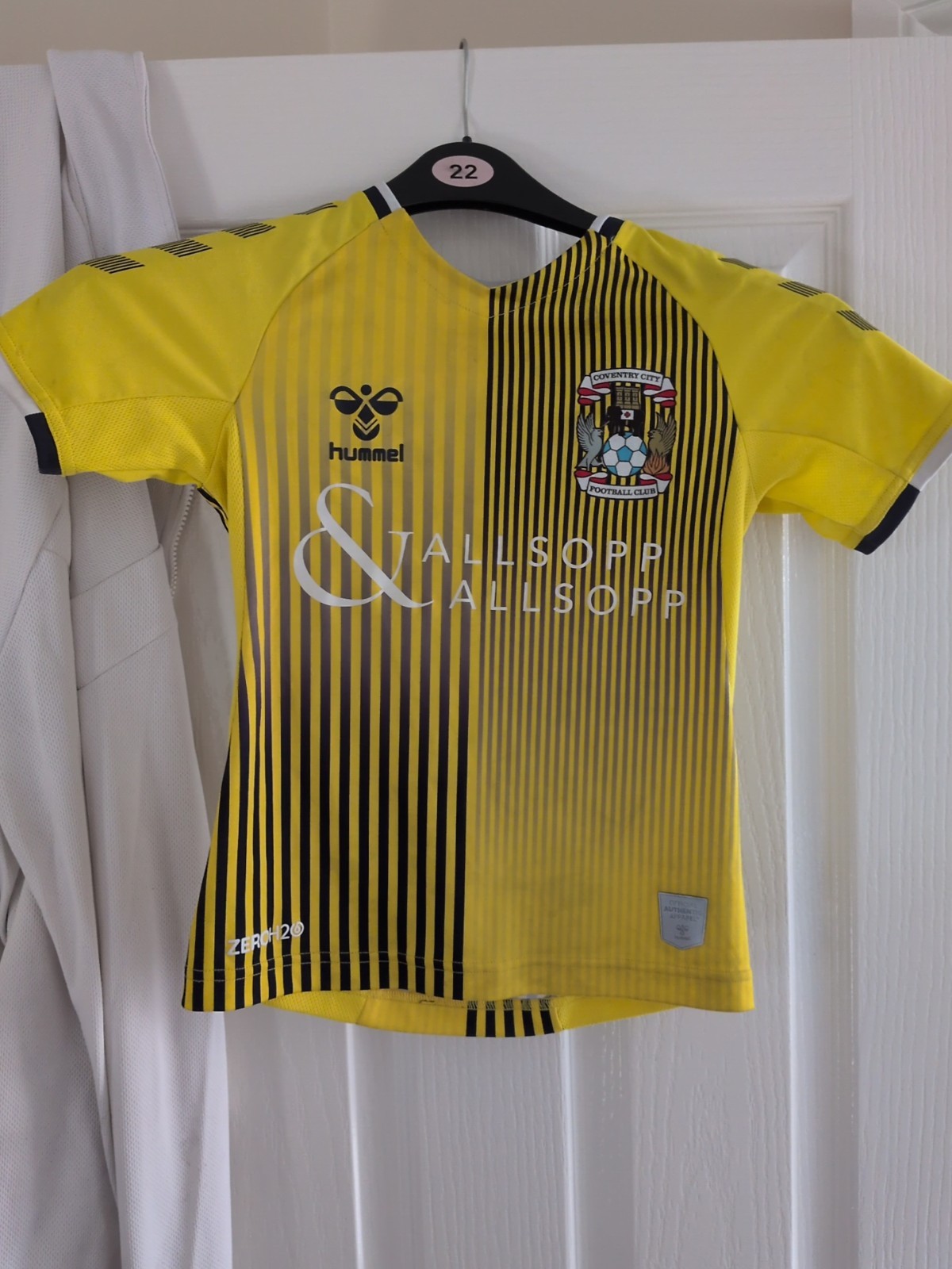 Coventry City 2019/20 Away Short.  Medium Boys for sale on Ebay