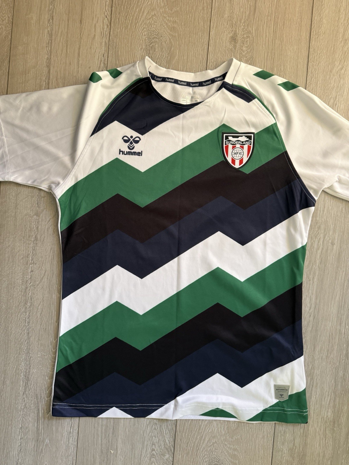 Hummel Sunderland Away Pre-Match. Medium for sale on Ebay
