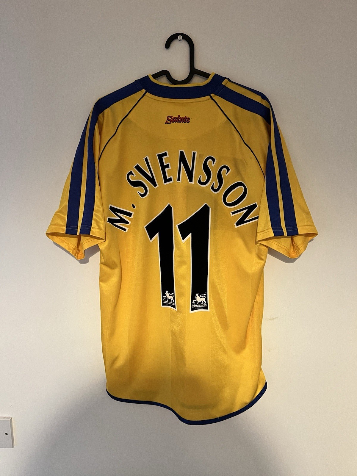 Southampton 2002-2004 Away Football Shirt, M. SVENSSON 11, Medium for sale on Ebay
