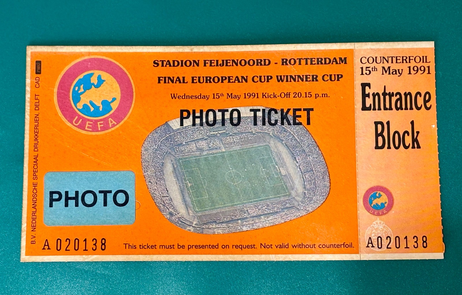EUROPEAN CUP WINNERS CUP FINAL 1991 : MANCHESTER UNITED vs FC BARCELONA + STUB for sale on Ebay