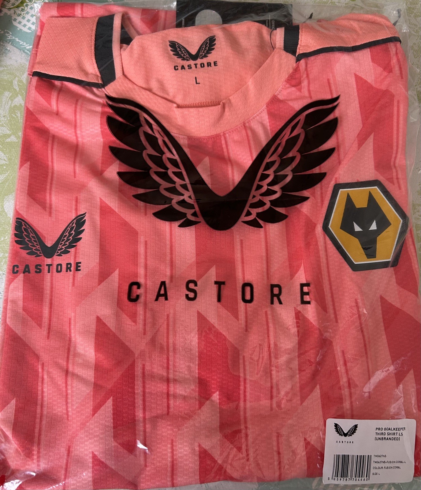 Wolves Castore GK Third Shirt 2022/23, Size Large Long Sleeve New with Tags for sale on Ebay