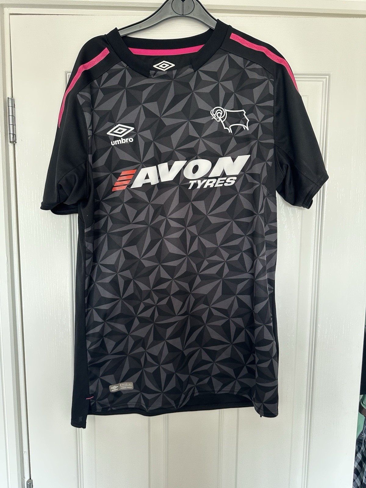 Derby county Third Shirt - Size Medium 2017-18 for sale on Ebay