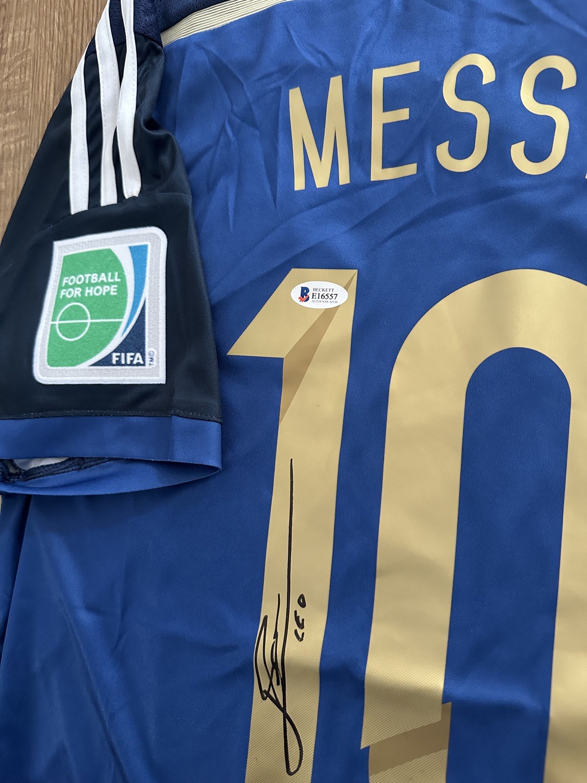 Lionel Messi Signed Argentina Shirt Beckett BAS Witnessed for sale on Ebay