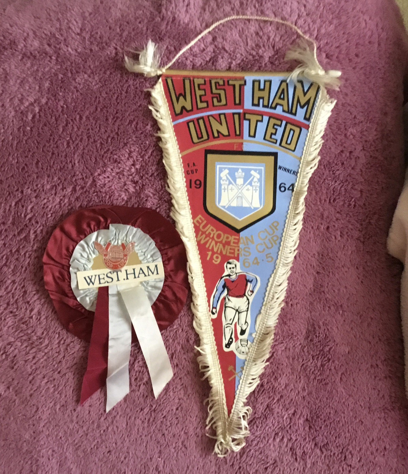 WEST HAM UNITED FC - VINTAGE FOOTBALL PENNANT PLUS ROSETTE for sale on Ebay