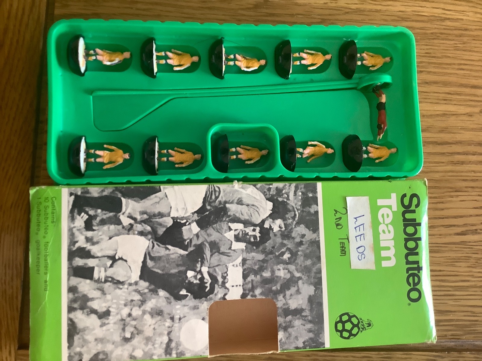 Vintage Subbuteo REF 208 Leeds United 2nd complete Boxed incorrect ref on box for sale on Ebay