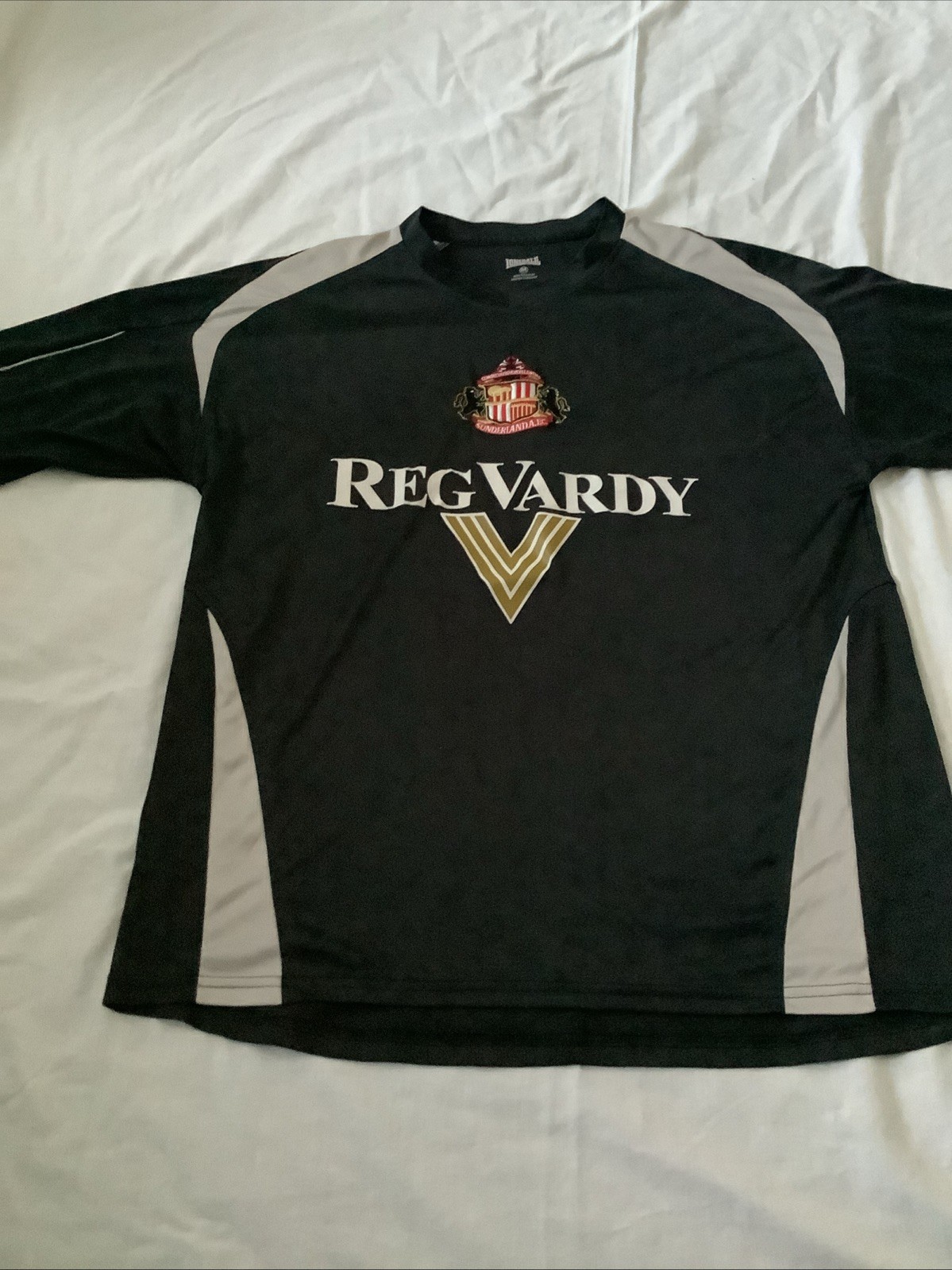 Sunderland Away - Training Football Shirt Size M for sale on Ebay