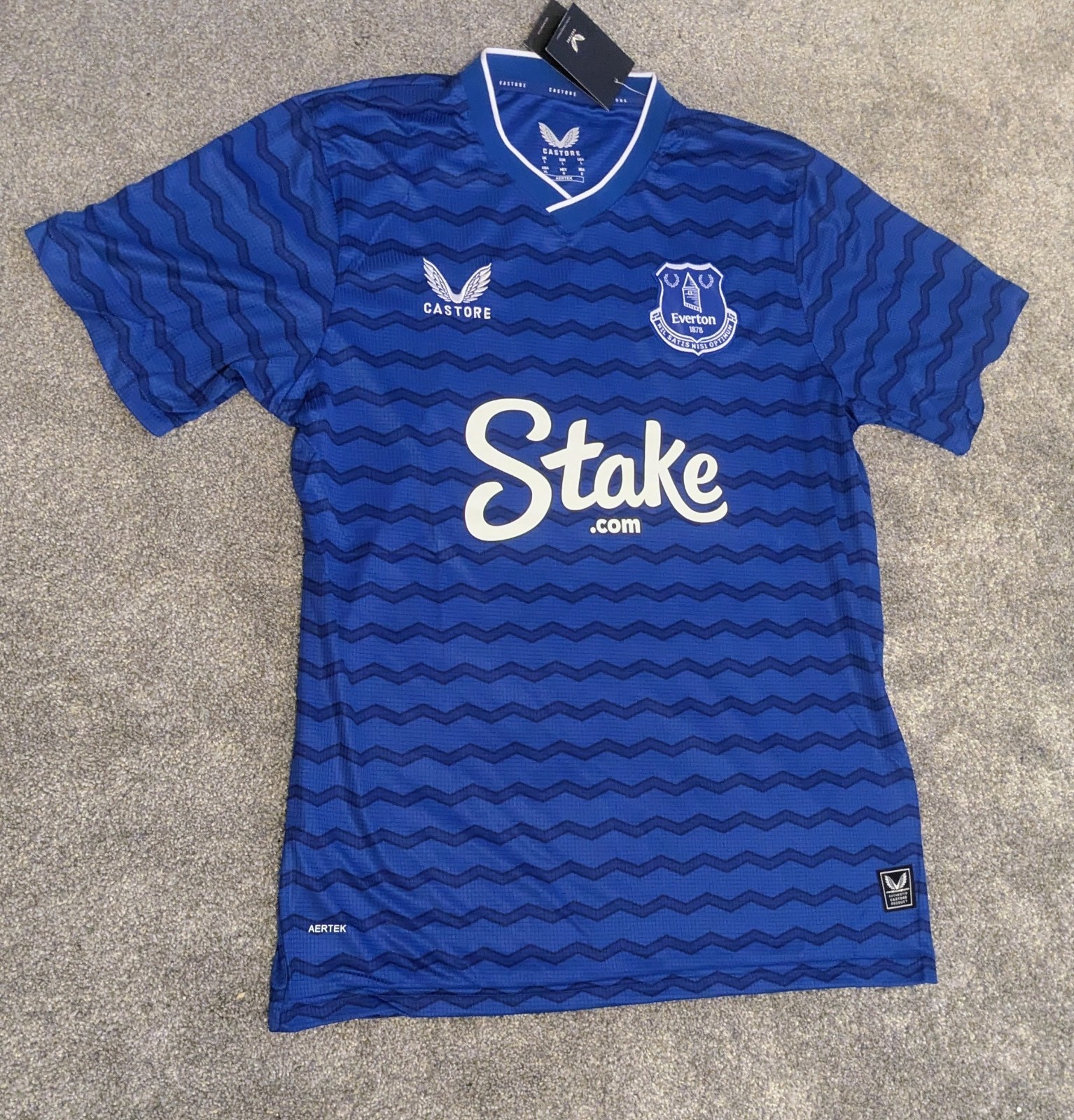 Everton 25/26 Home Shirt Size L for sale on Ebay