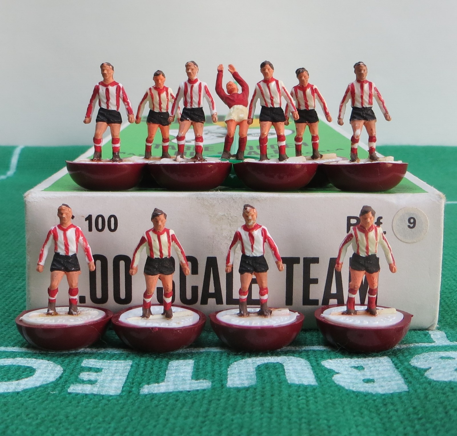SUBBUTEO HW TEAM REF 9 BRENTFORD ON CLARET BASES, IN ORIGINAL NUMBERED BOX. for sale on Ebay