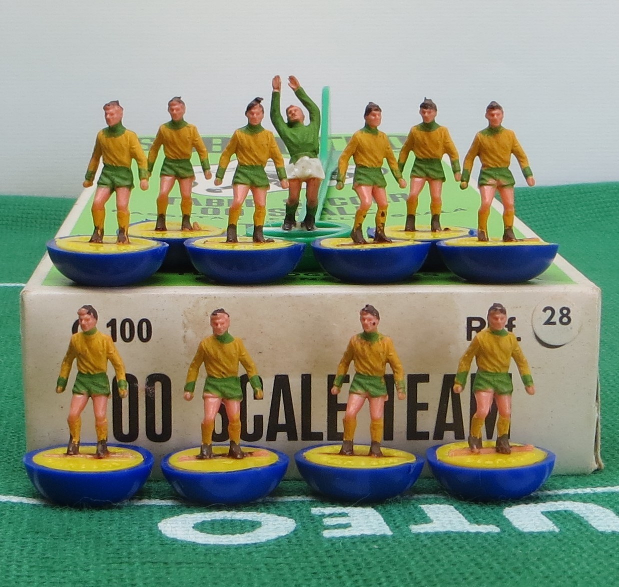SUBBUTEO HW TEAM REF 28 NORWICH CITY, IN ORIG. NUMBERED BOX. WEIRD BASE COMBO! for sale on Ebay