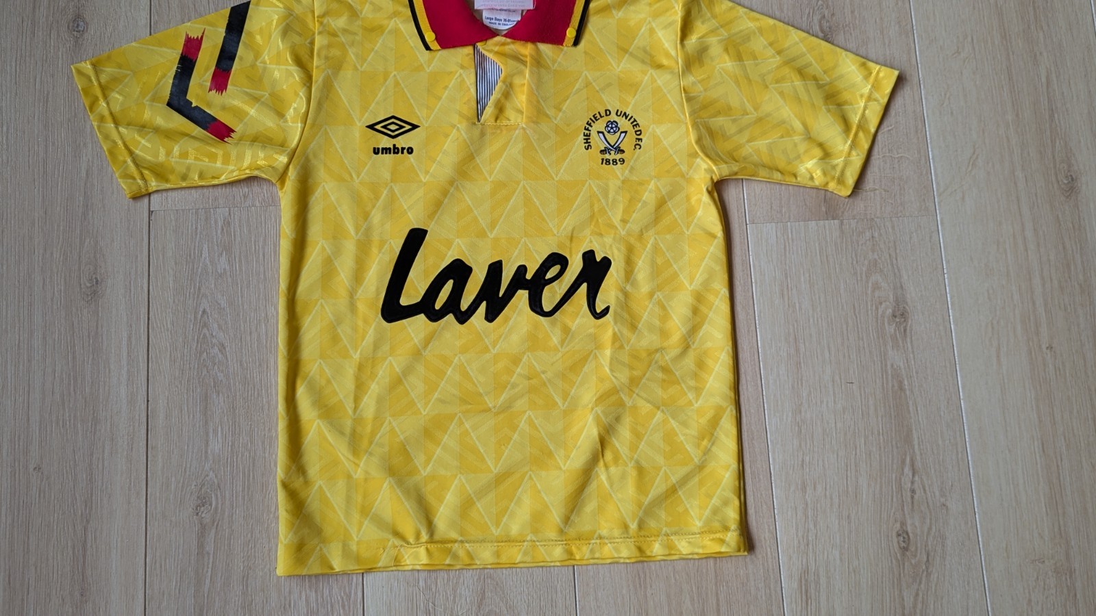Sheffield United 1991 - 93 away shirt Umbro original large boys 30-32 for sale on Ebay