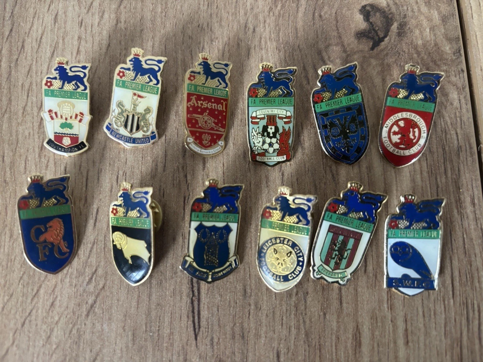 12 PREMIER LEAGUE ENAMEL TEAM PIN BADGES ARSENAL CHELSEA BORO LEICESTER CITY ECT for sale on Ebay
