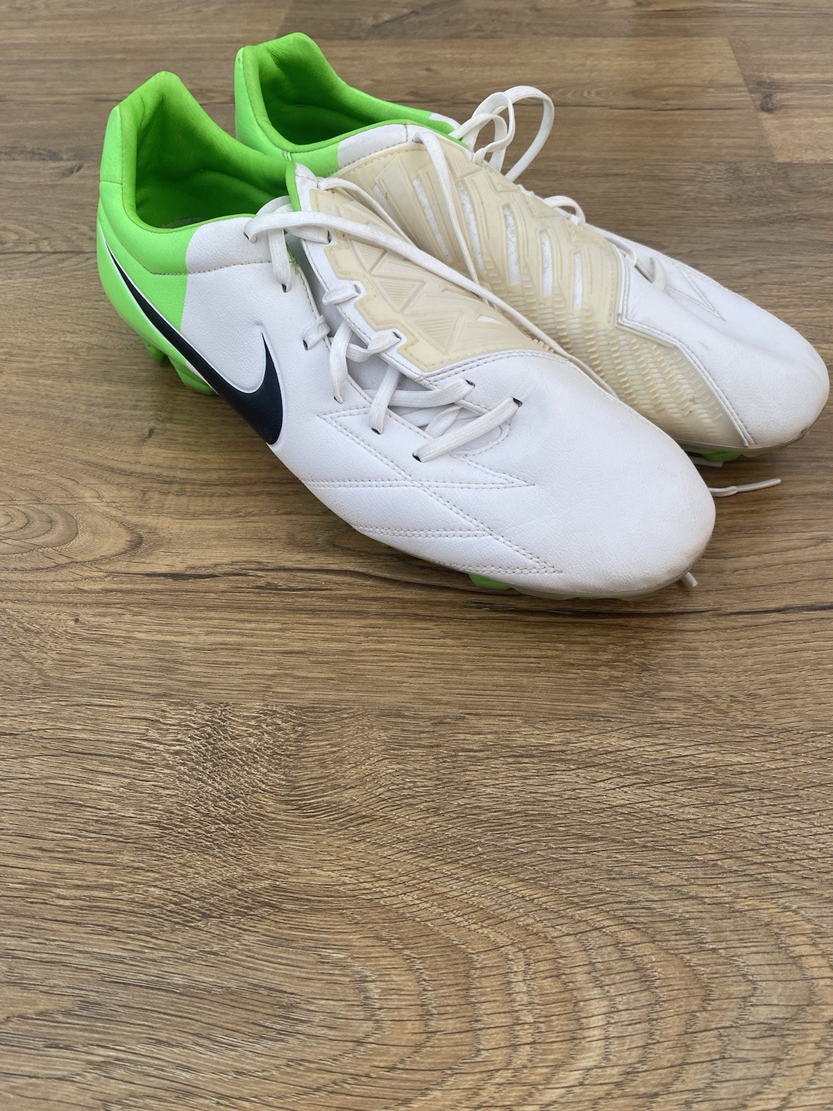 Nike Total 90 Green White Boots Size 10 Euro 2012 for sale on Ebay