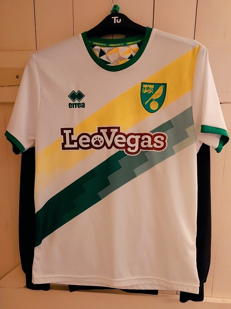 Norwich City 2018-2019 Away Football Shirt Adult Medium Mens. Free delivery  for sale on Ebay
