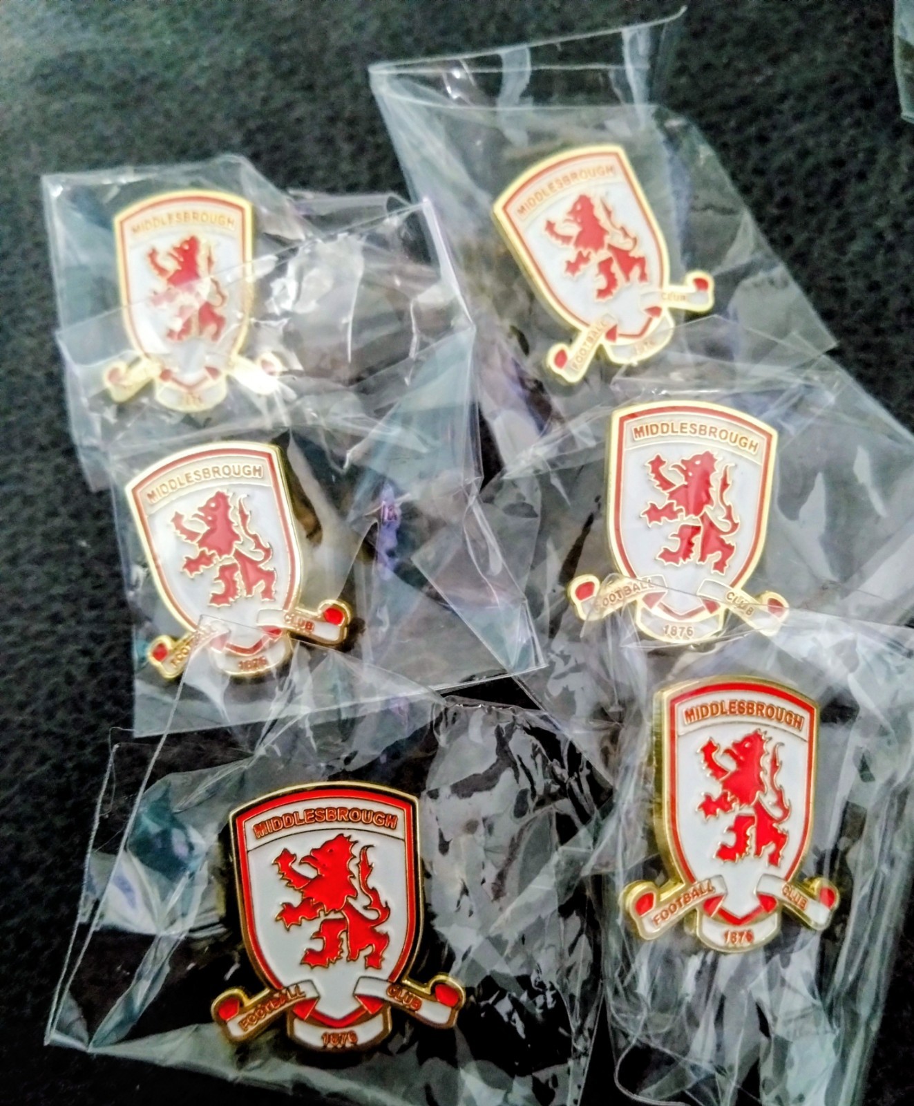 JOB LOT/COLLECTION OF 6 MIDDLESBROUGH FOOTBALL CLUBS BADGES LOT A for sale on Ebay