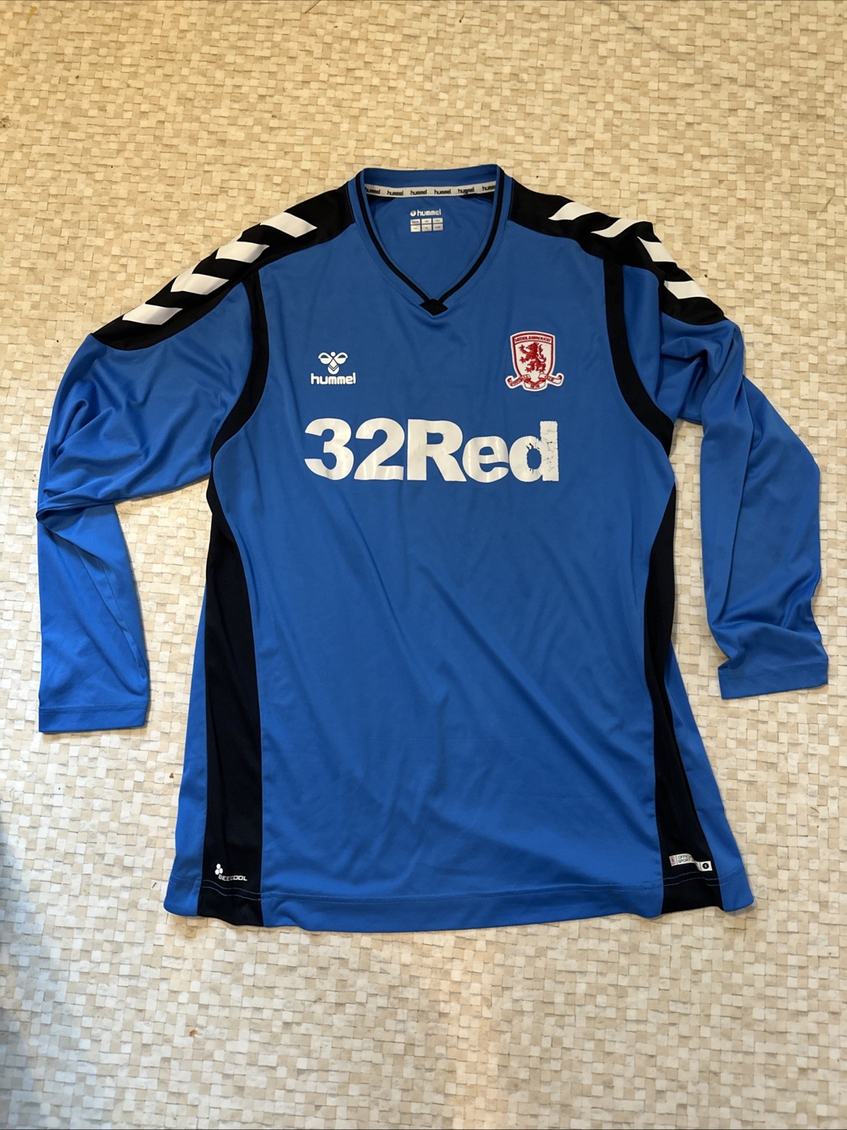 Middlesbrough goalkeeper shirt L/S Hummel (XXL Europe size XL USA) - 2018/19 for sale on Ebay