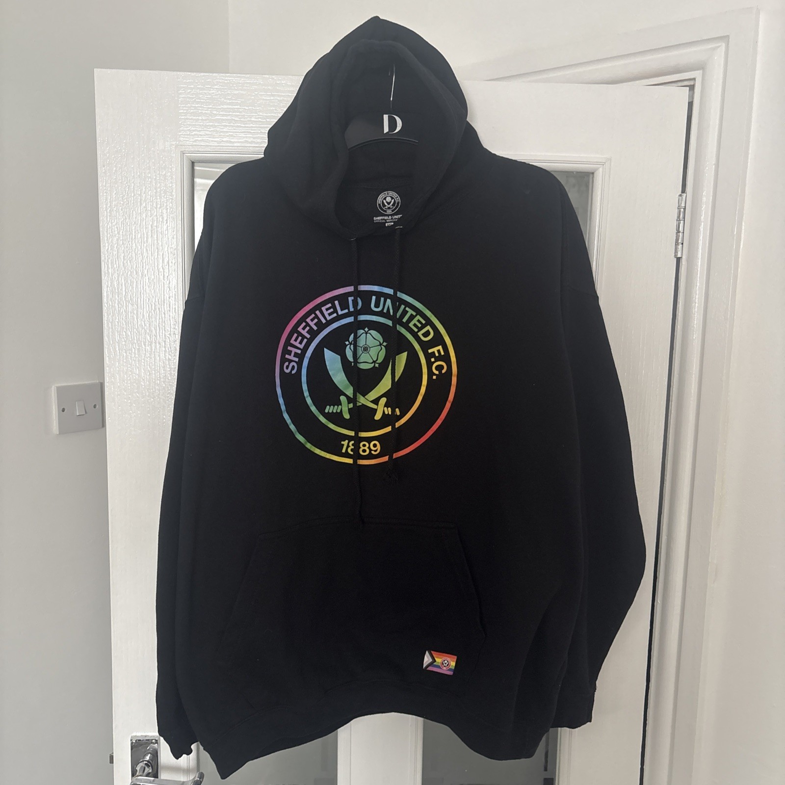 Sheffield United Football Official Merchandise Logo Black Hoodie 3XL for sale on Ebay