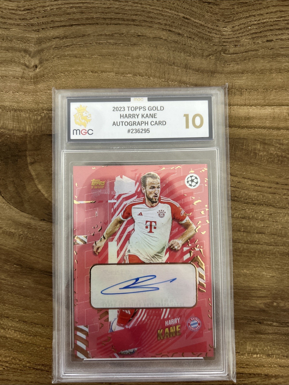 Harry Kane - 2023 Topps Gold Auto - Bayern Munich - Tottenham - MGC Grade 10 for sale on Ebay