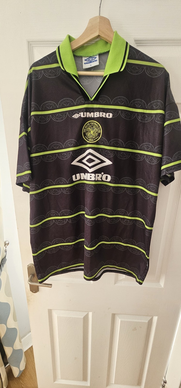 VGC Celtic adults XL 1998 away original football shirt jersey trikot soccer for sale on Ebay