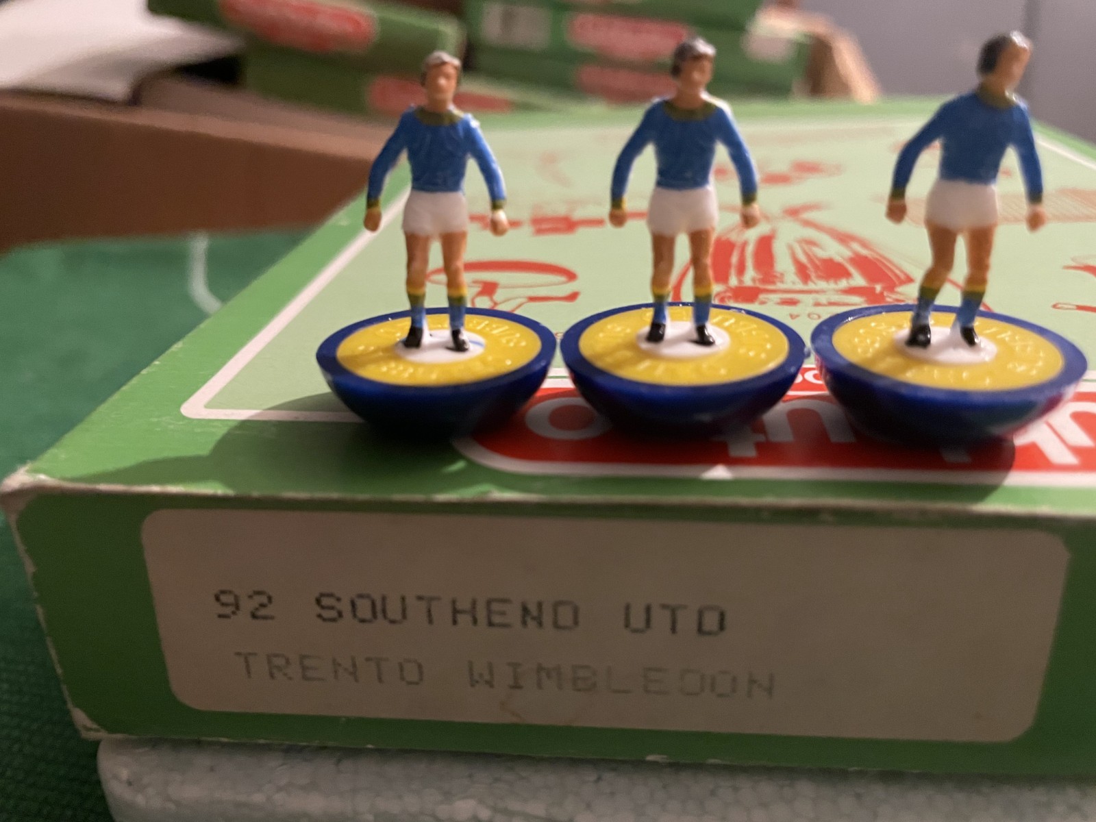 Subbuteo lightweight team 92 SOUTHEND UNITED/ TRENTO. NUMBERED BOX. for sale on Ebay