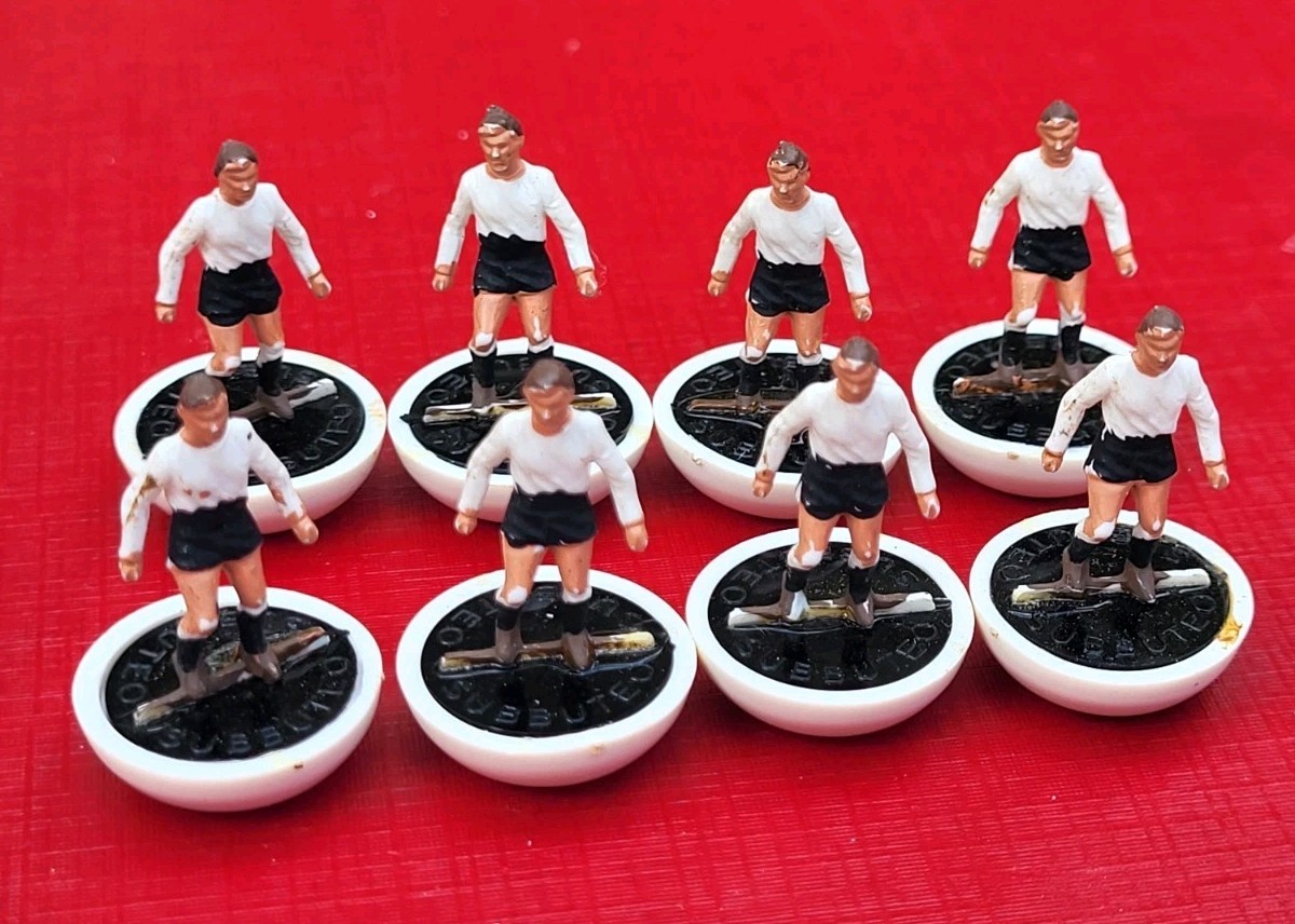 8 x Vtg Subbuteo Fulham Derby County HW Heavyweight 1970s team spares REF 10 for sale on Ebay