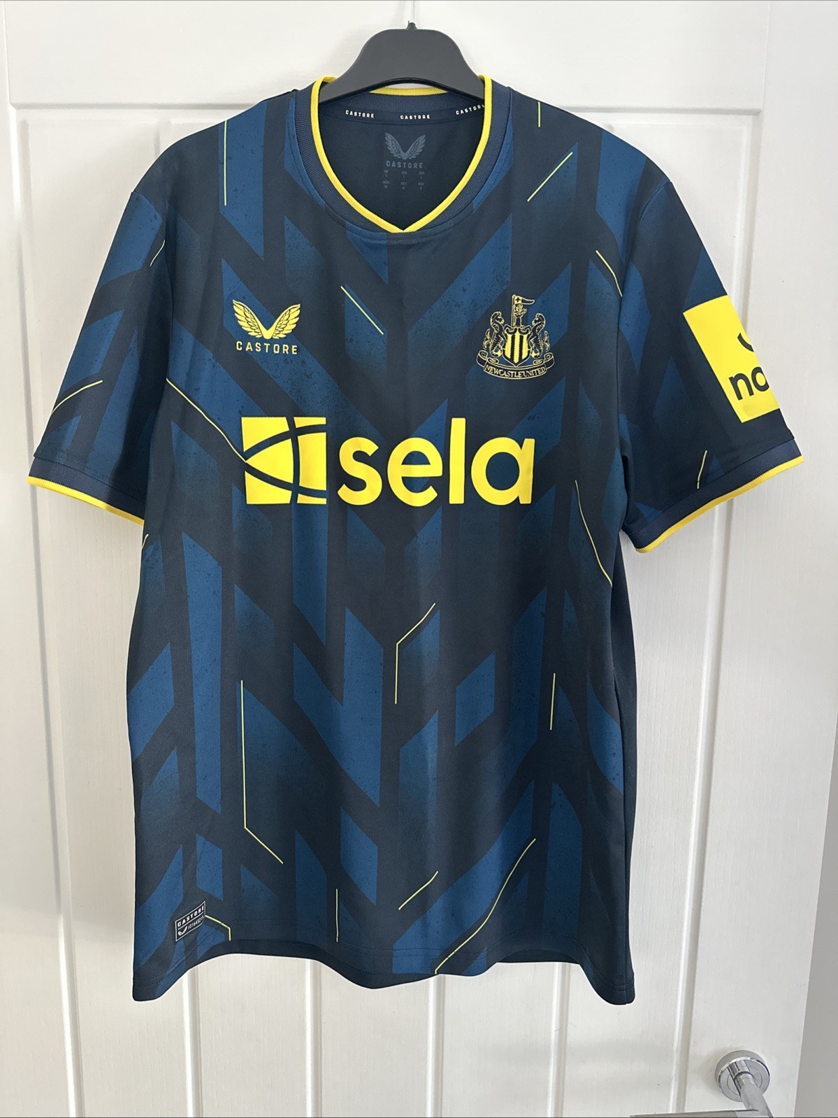Newcastle United 23-24 Third Shirt - Size Large for sale on Ebay