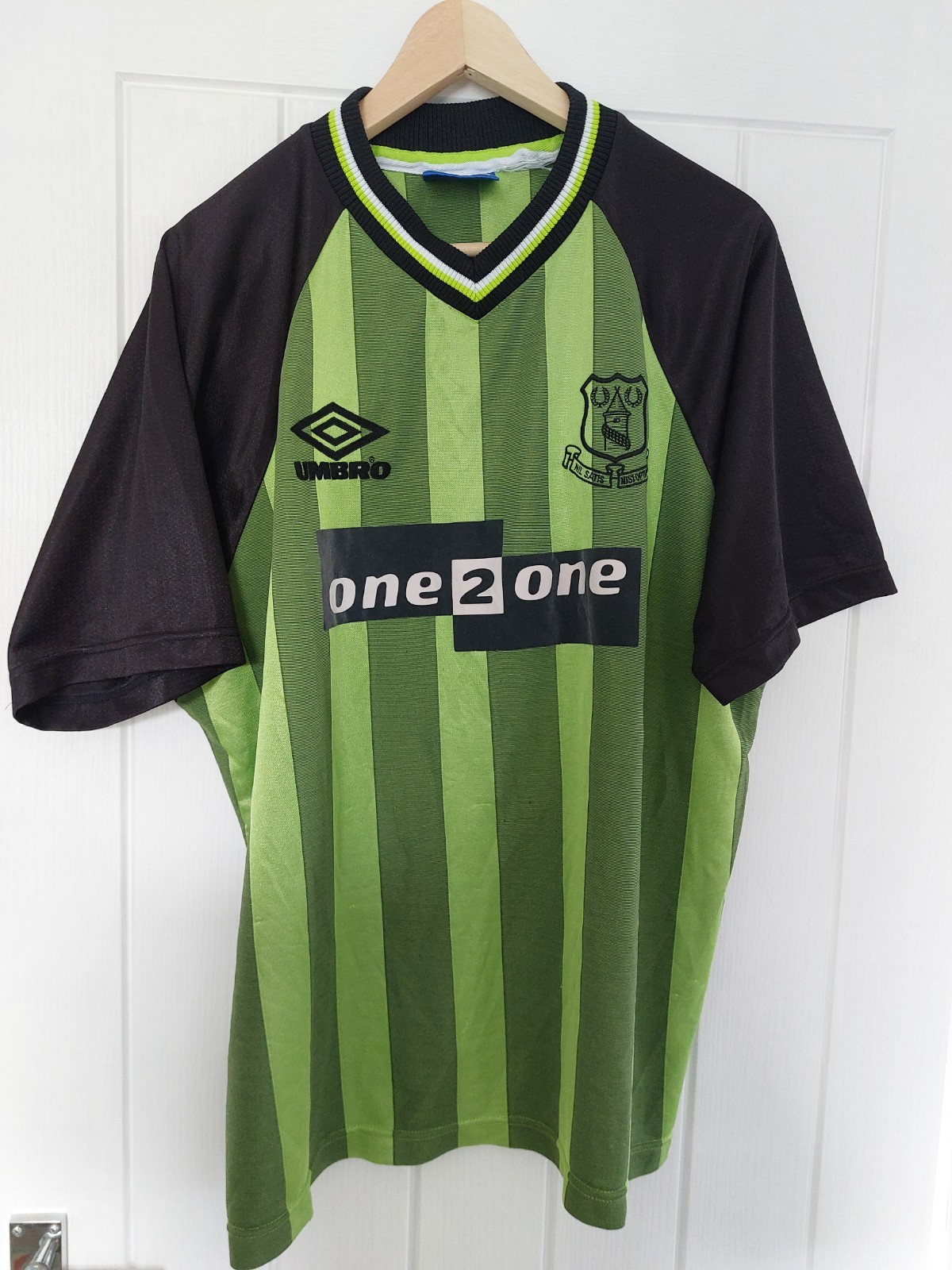 Rare Vintage 1998/1999 Everton One 2 One football training shirt umbro size L for sale on Ebay