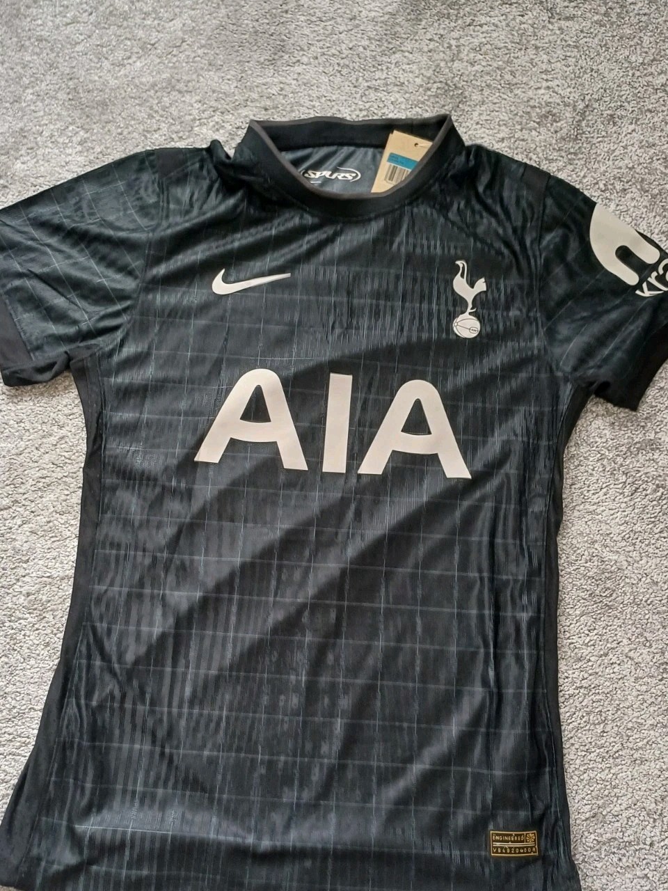 Tottenham Spurs Shirt  Nike Medium BNWT  for sale on Ebay