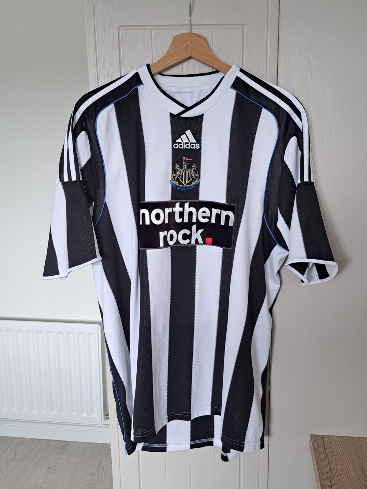 Newcastle United Football Shirt L for sale on Ebay