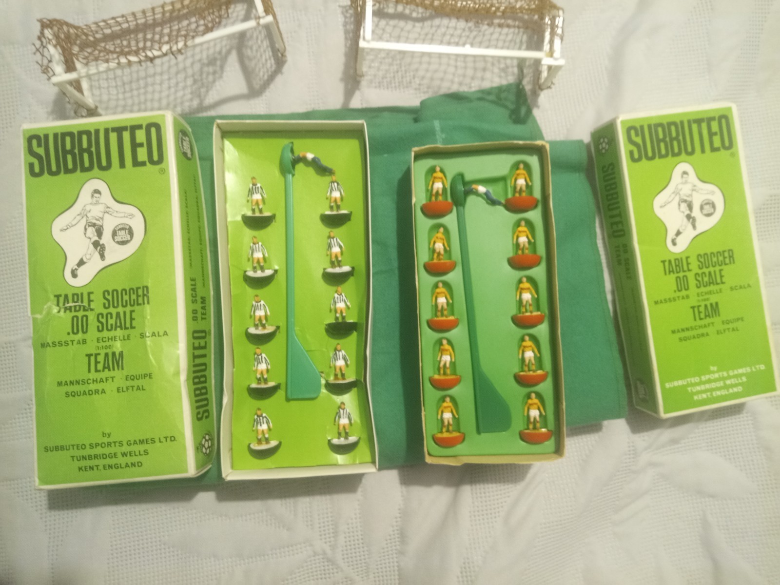 subbuteo 1970's heavyweight teams arnt shure what teams I think one is Newcastle for sale on Ebay