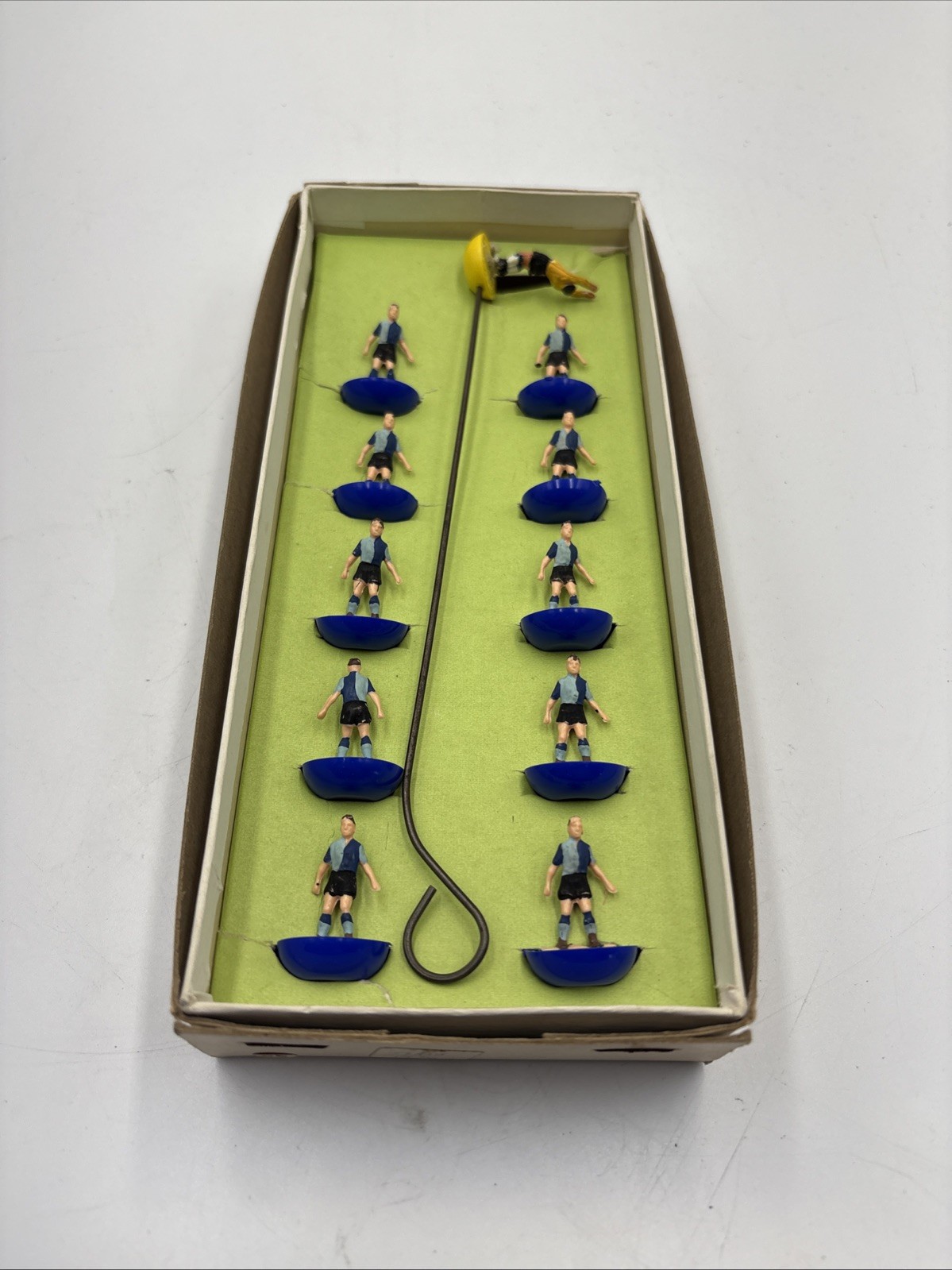 Subbuteo Bishop Auckland ref 33 Heavyweight Team Original 00 Gauge Team Boxed for sale on Ebay