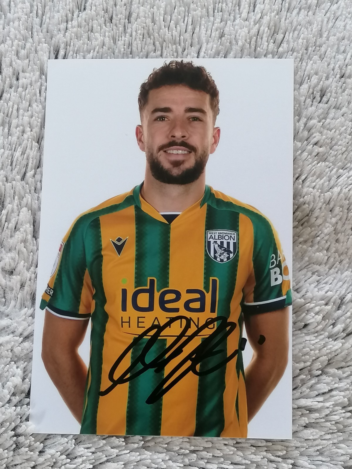 WBA. WEST BROM. WEST BROMWICH ALBION. HAND SIGNED PHOTO 6X4. MIKEY JOHNSTON.  for sale on Ebay