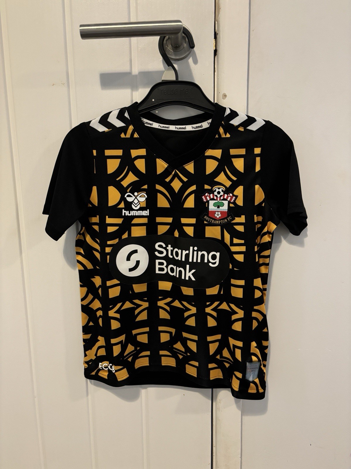 Southampton goalkeeper shirt 23/24 season YS 5-6 Years for sale on Ebay