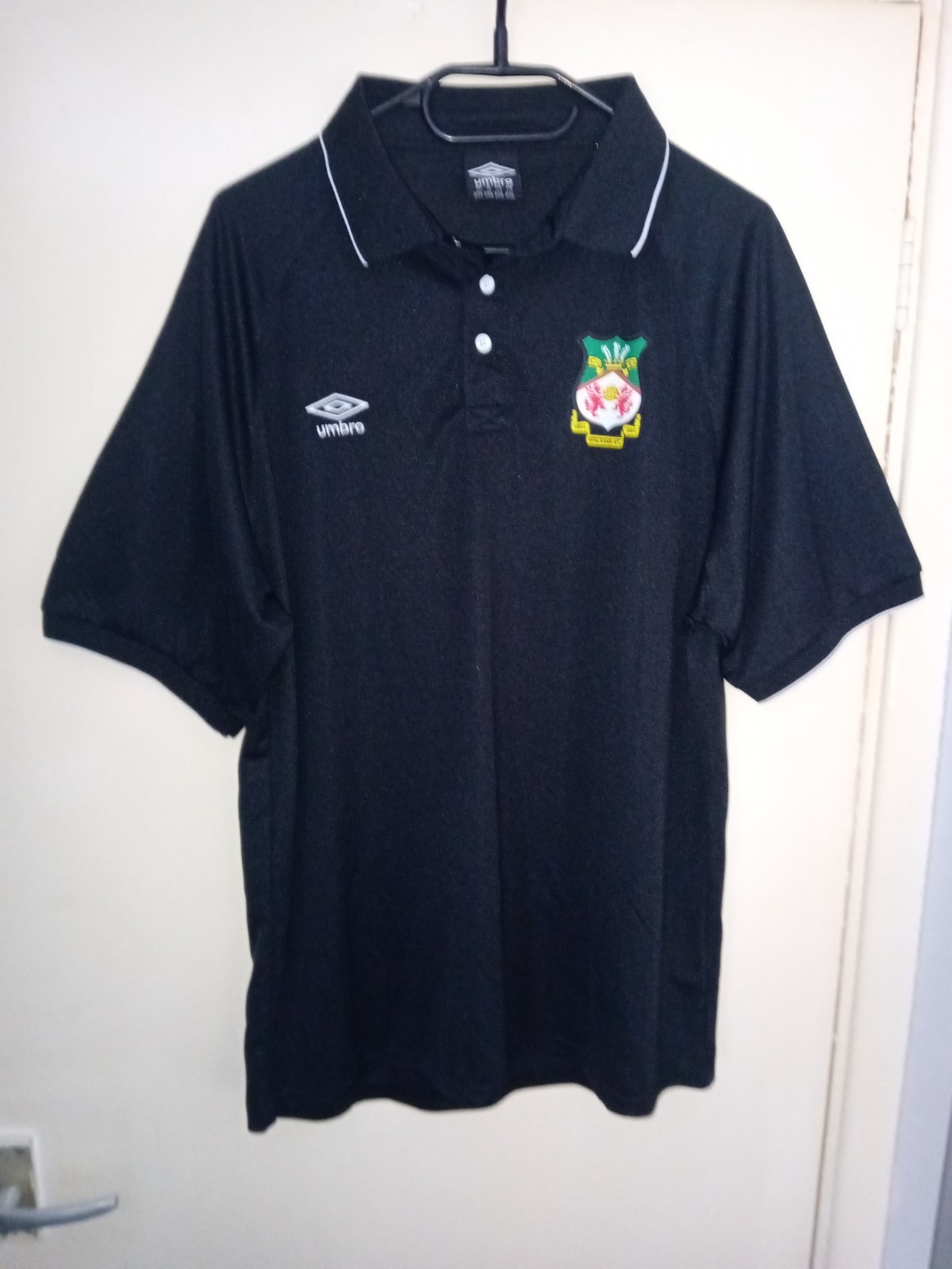 Umbro Wrexham FC Training Polo Shirt Size XXL *Mint* for sale on Ebay