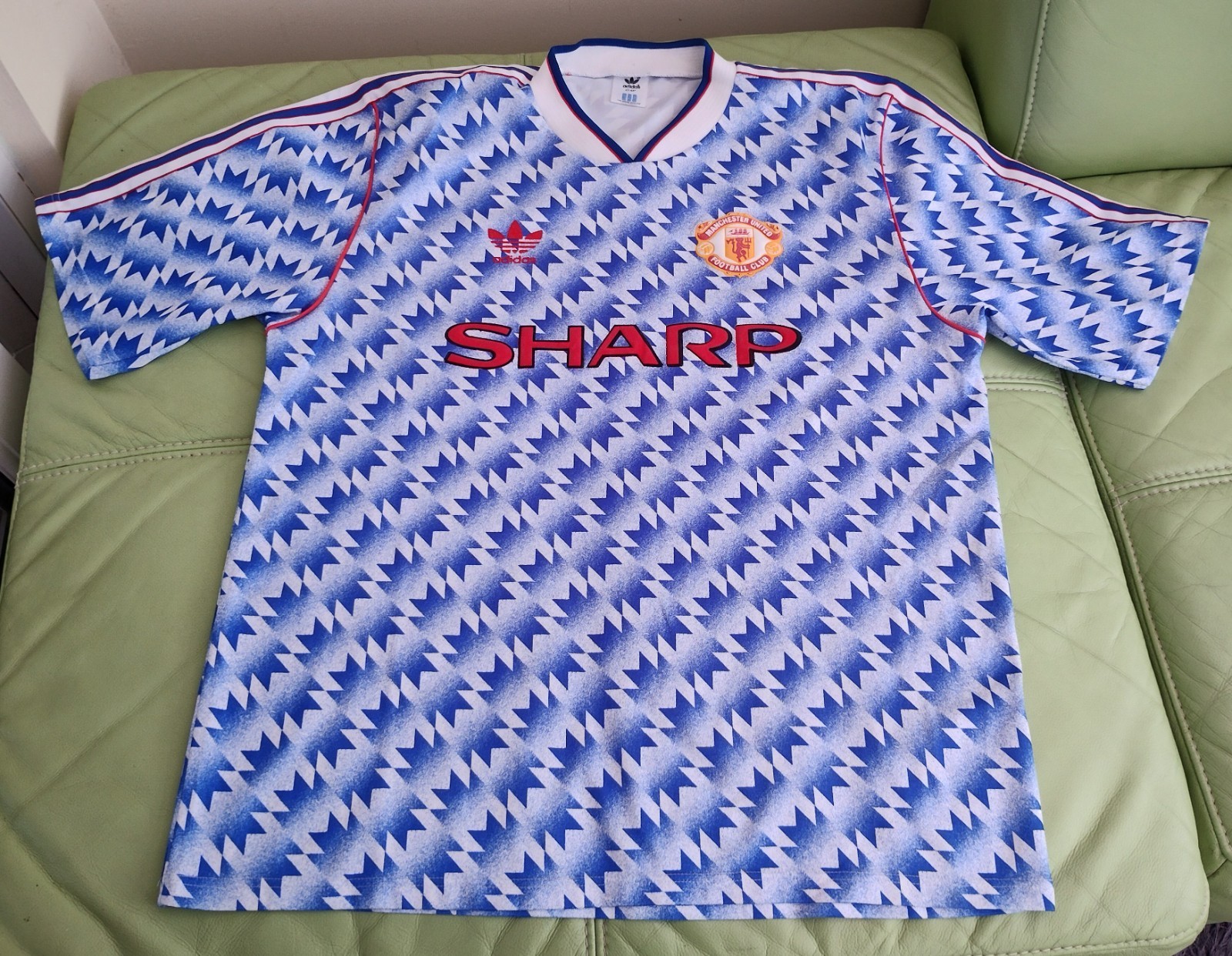 Vintage Manchester United 1990-1992 Away Shirt Rare Adidas Zig-Zag Design  42-44 for sale on Ebay